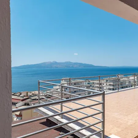 12th-floor Panoramic Sea View Penthouse Lägenhet