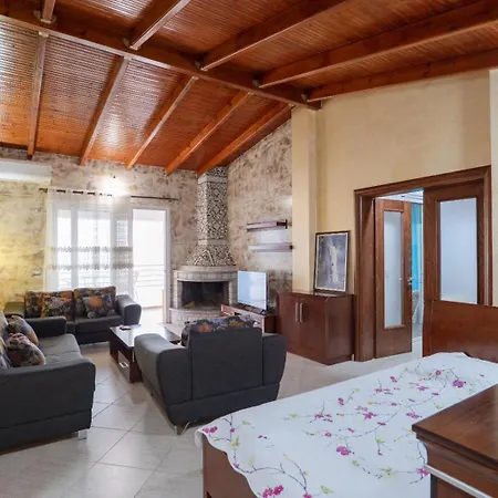 12th-floor Panoramic Sea View Penthouse Sarandë