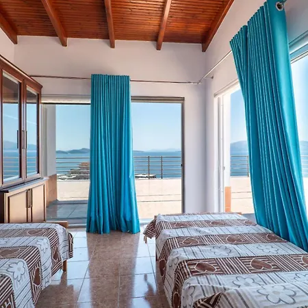 12th-floor Panoramic Sea View Penthouse Sarandë